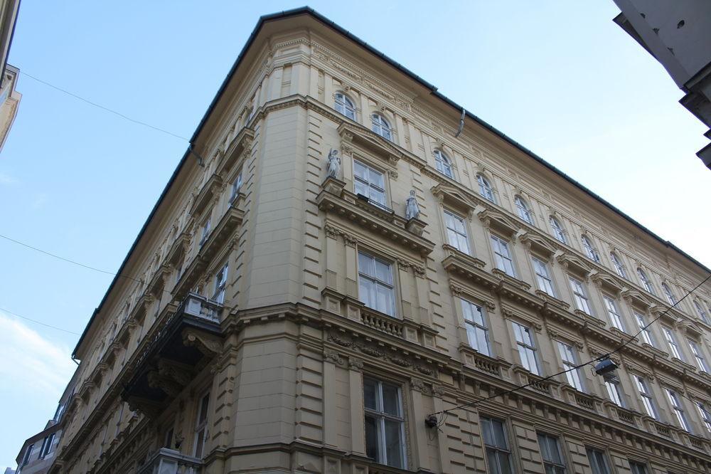 Old Monarchia Hotel Budapesta Exterior foto